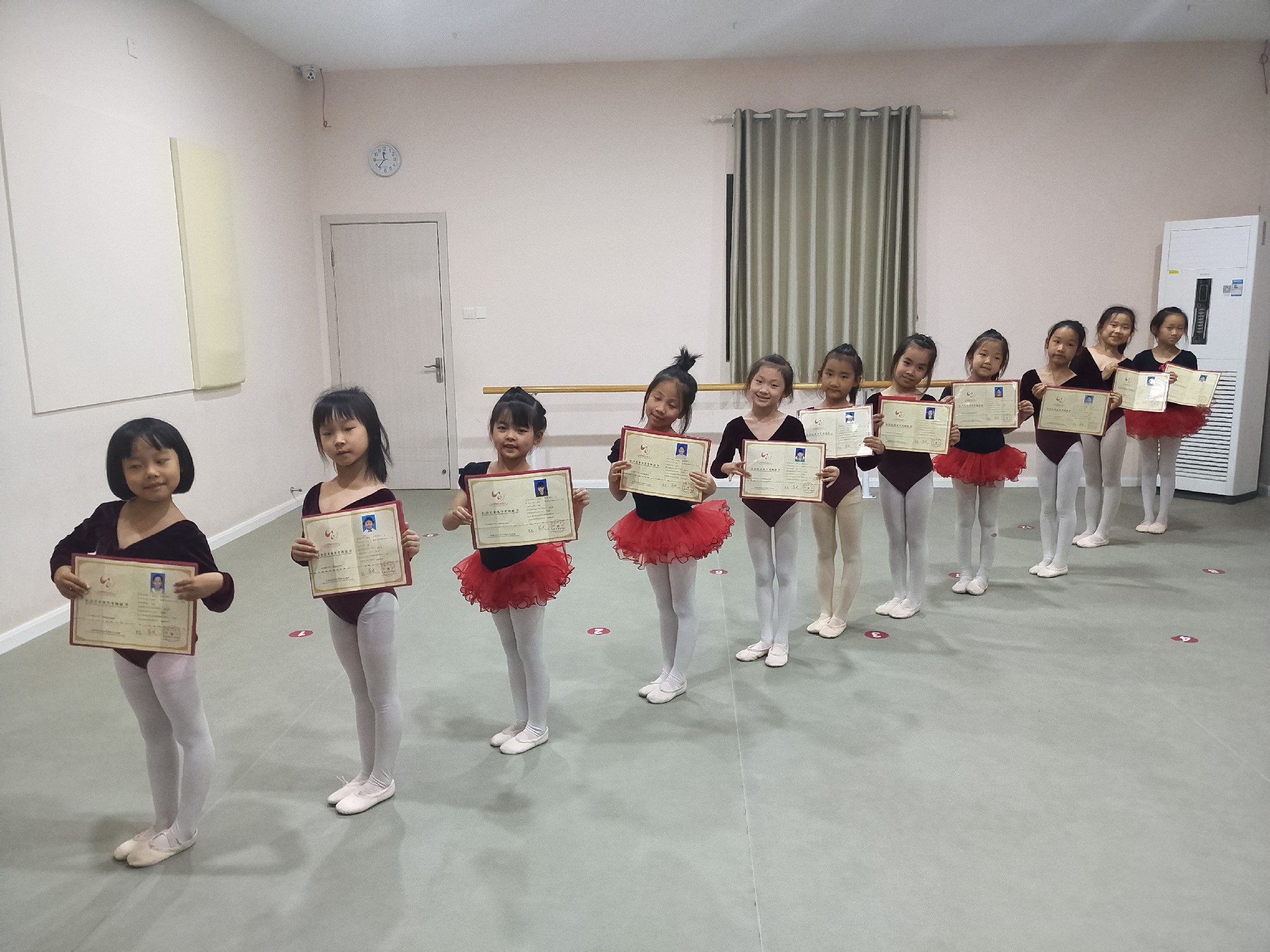 少儿中国舞暑期特训班